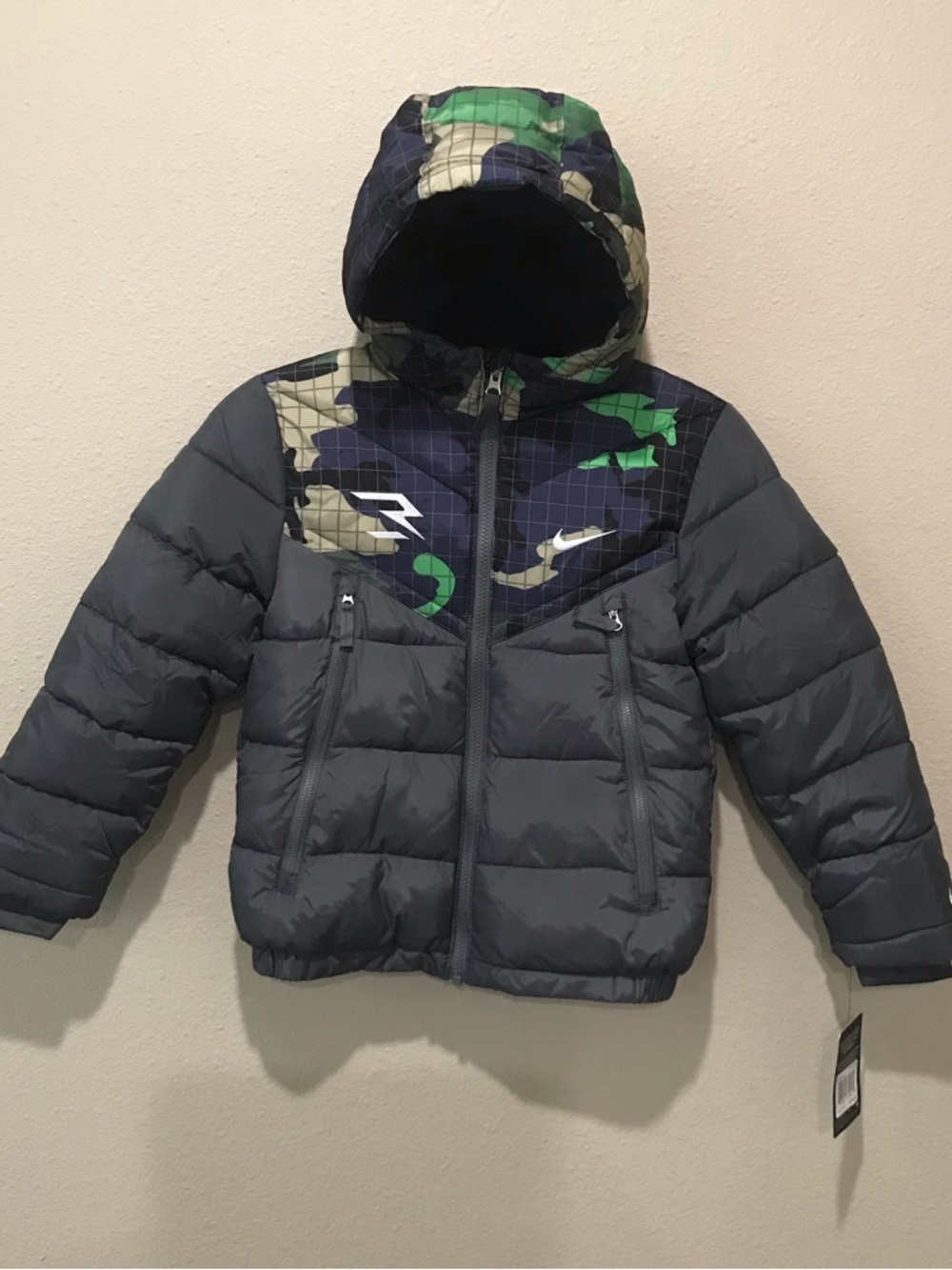 Nike Gray Puffer Jacket with Green and Navy Camo Hood